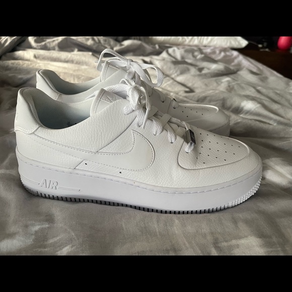 Air Force 1’s Mens All White - Picture 1 of 5